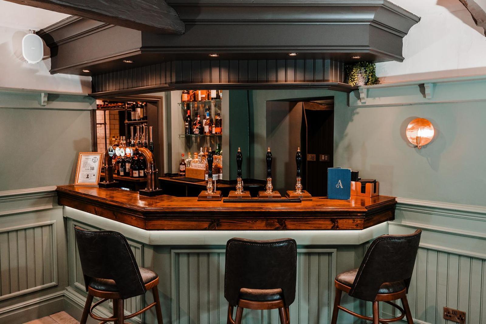ホテル The Ashford Arms ベイクウェル エクステリア 写真