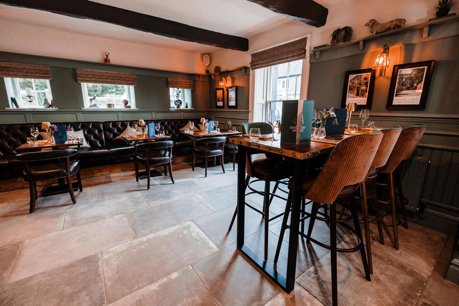 ホテル The Ashford Arms ベイクウェル エクステリア 写真