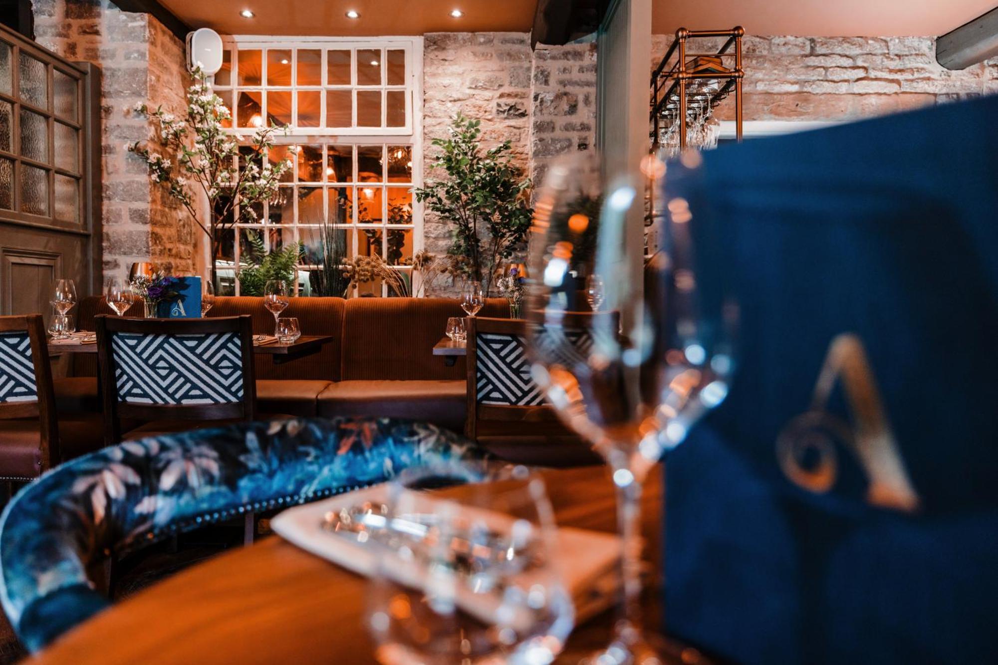 ホテル The Ashford Arms ベイクウェル エクステリア 写真