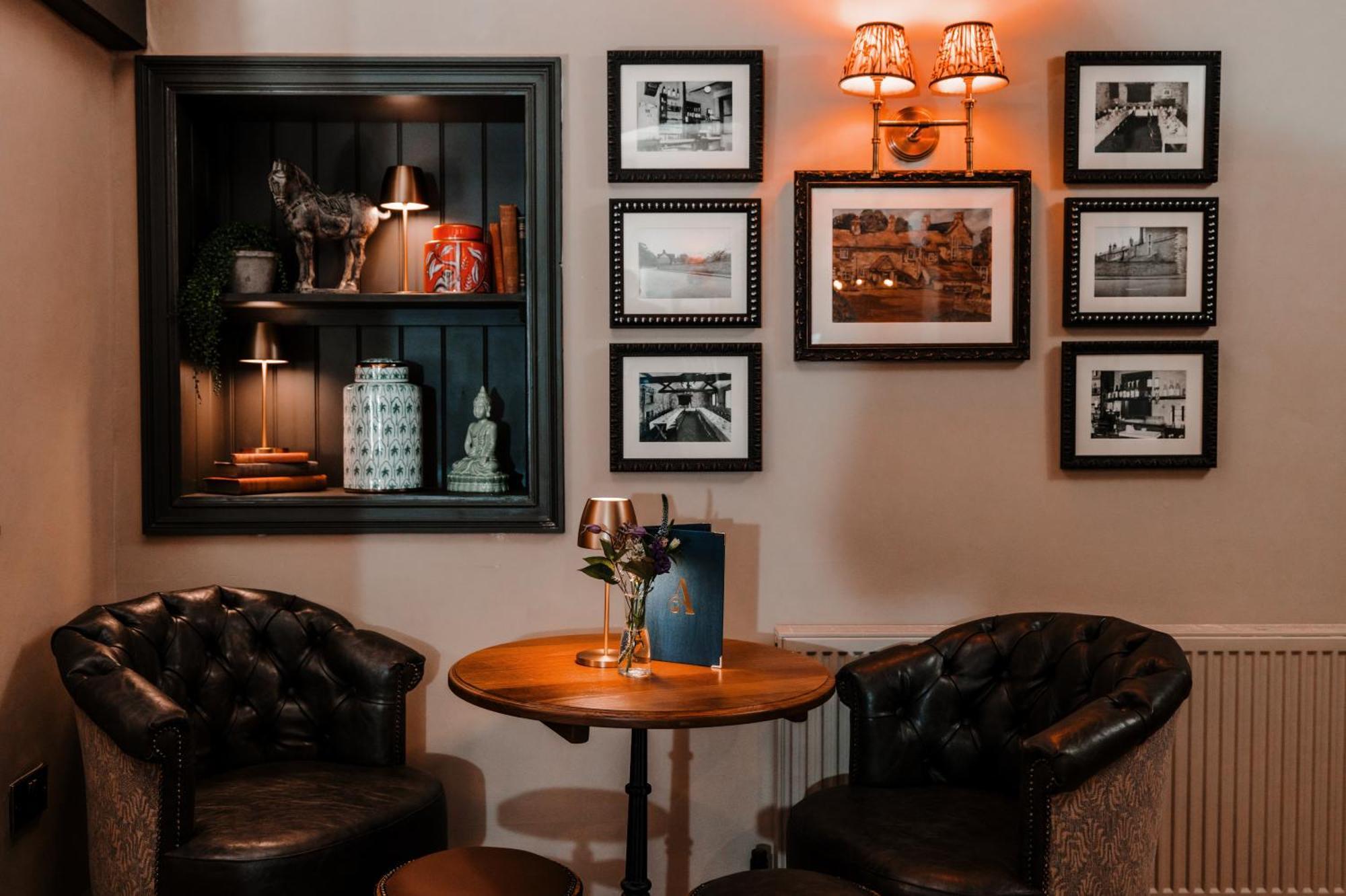 ホテル The Ashford Arms ベイクウェル エクステリア 写真